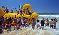 pato ipanema en agua